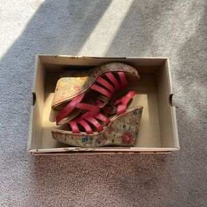 BOC Dilani Red Pepper Platform Sandals - Size 8